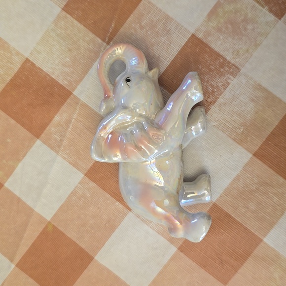 Lucky Elephant - Picture 3 of 10